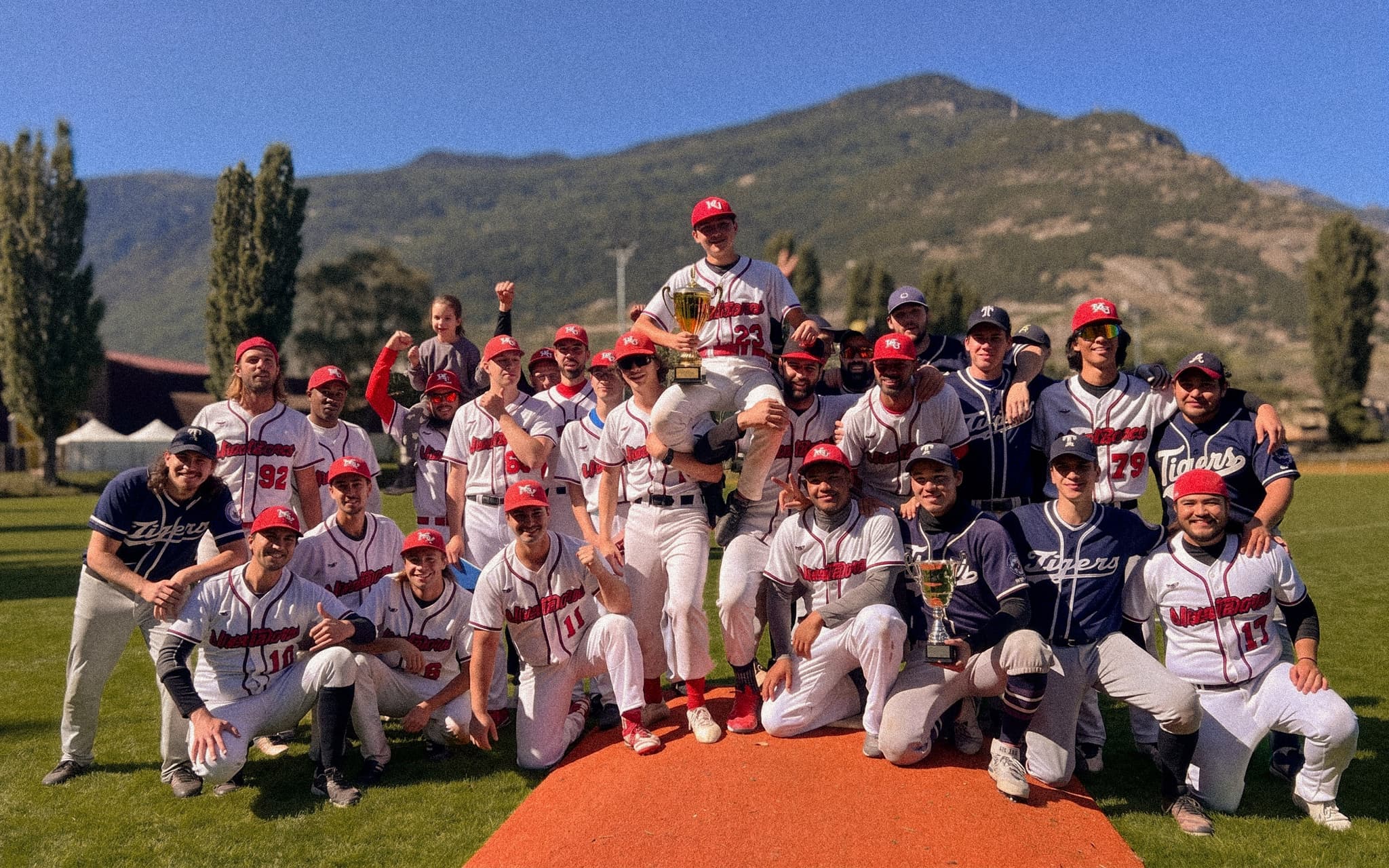 L'équipe des Minotaures de Martigny, sacrée championne romande en 2023